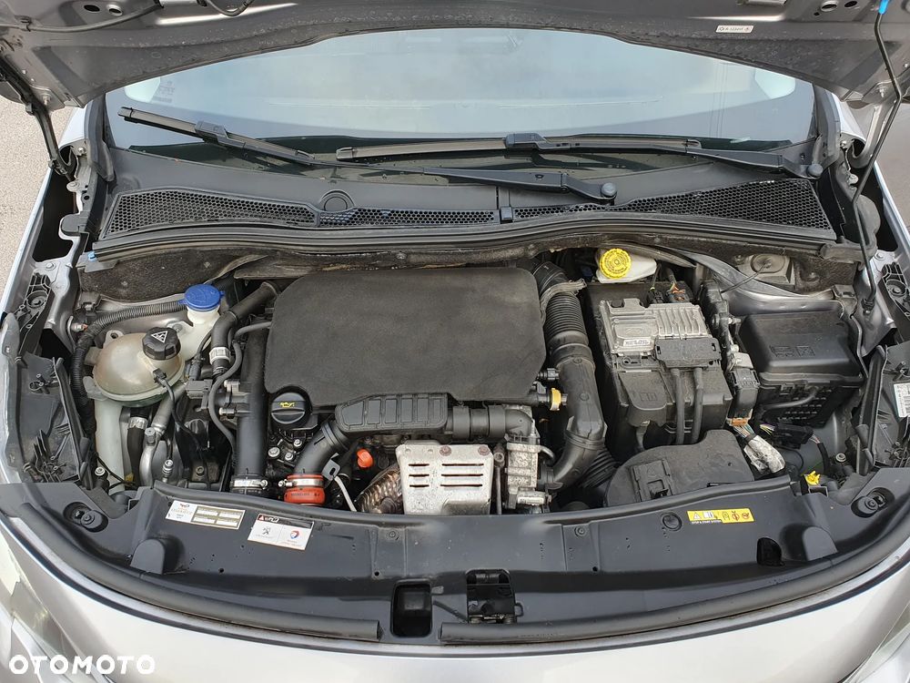 Peugeot 2008 PureTech 110 Stop&Start EAT6 GT-Line Edition - 19