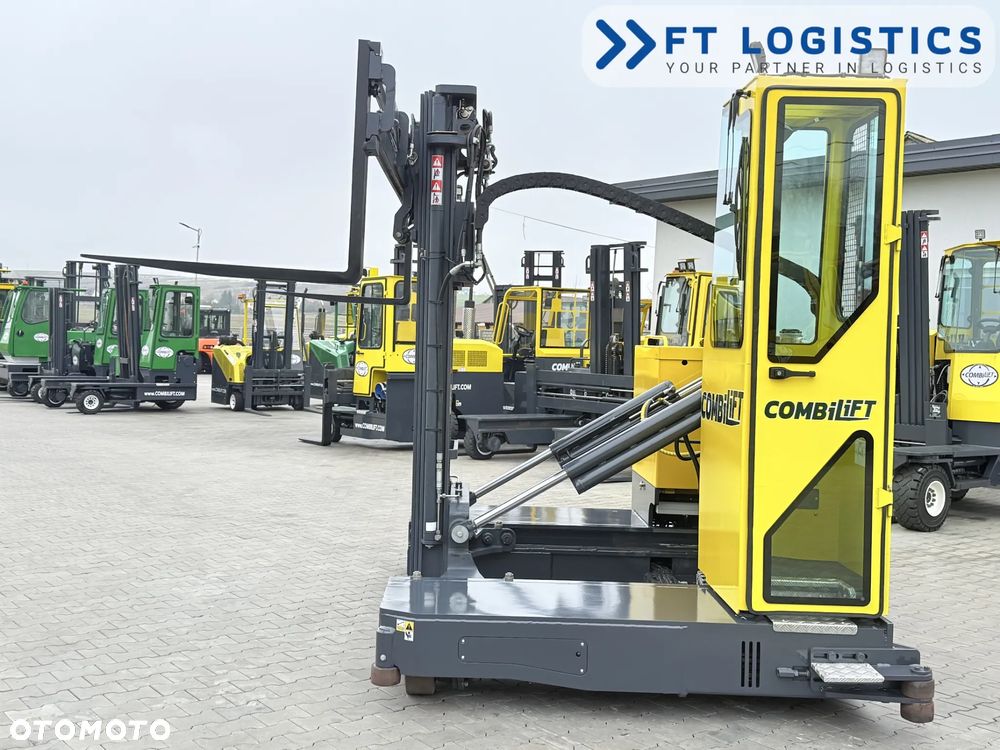 Combilift WÓZEK CZTEROKIERUNKOWY - WIELOKIERUNKOWY | COMBILIFT C3000STE | ELEKTRYCZNY | TRIPLEX 6100MM | SZEROKI POZYCJONER WIDEŁ | WOLNY SKOK | PEŁNA OGRZEWANA KABINA | STAN IDEALNY | Szeroka oferta wózków czterokierunkowych i bocznych, dopasowanych do różnorodnych potrzeb i zastosowań - 24