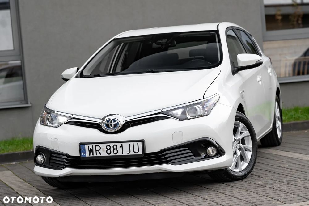 Toyota Auris 1.8 HSD Luna - 11