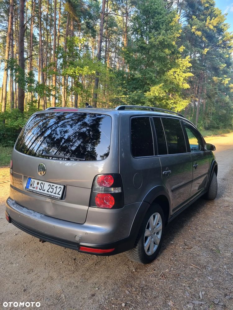 Volkswagen Touran 2.0 TDI DPF Highline DSG - 31