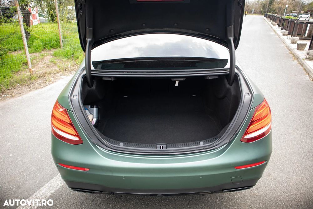 Mercedes-Benz E 220 d 9G-TRONIC - 10