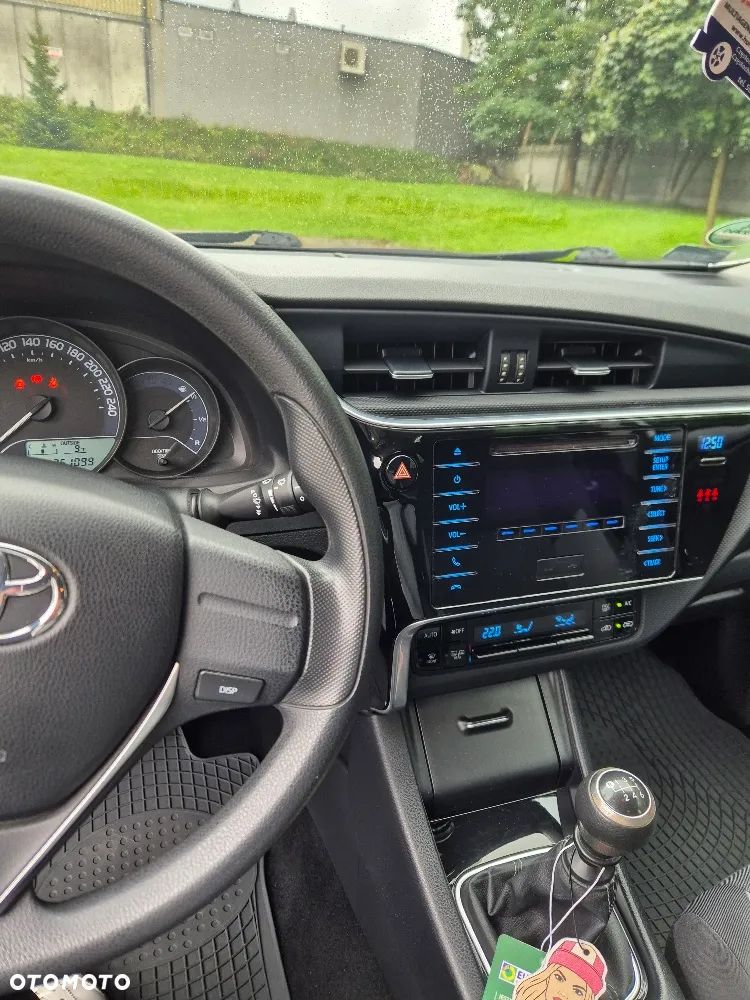 Toyota Auris 1.4 D-4D Active - 14