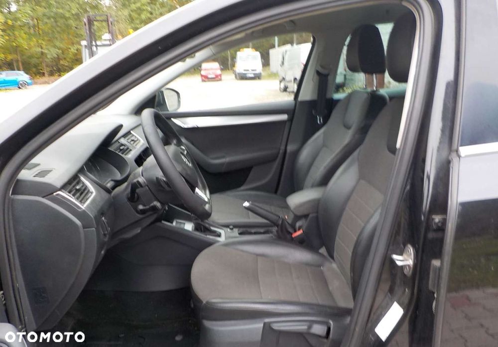 Skoda Octavia - 16
