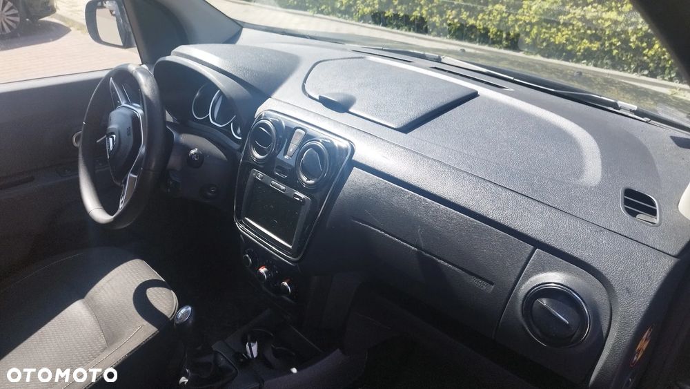 Dacia Lodgy 1.6 SCe Access S&S - 17