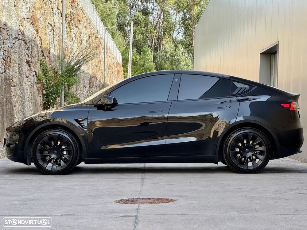 Tesla Model Y Long Range Dual Motor AWD - 41