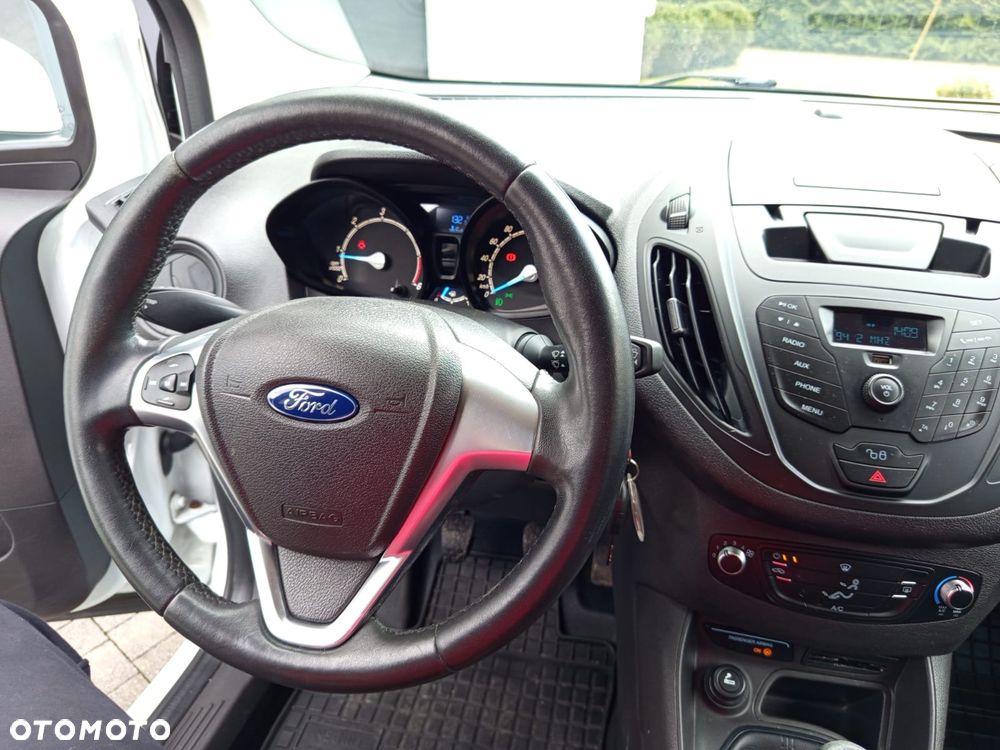 Ford TRANZIT COURIER - 8