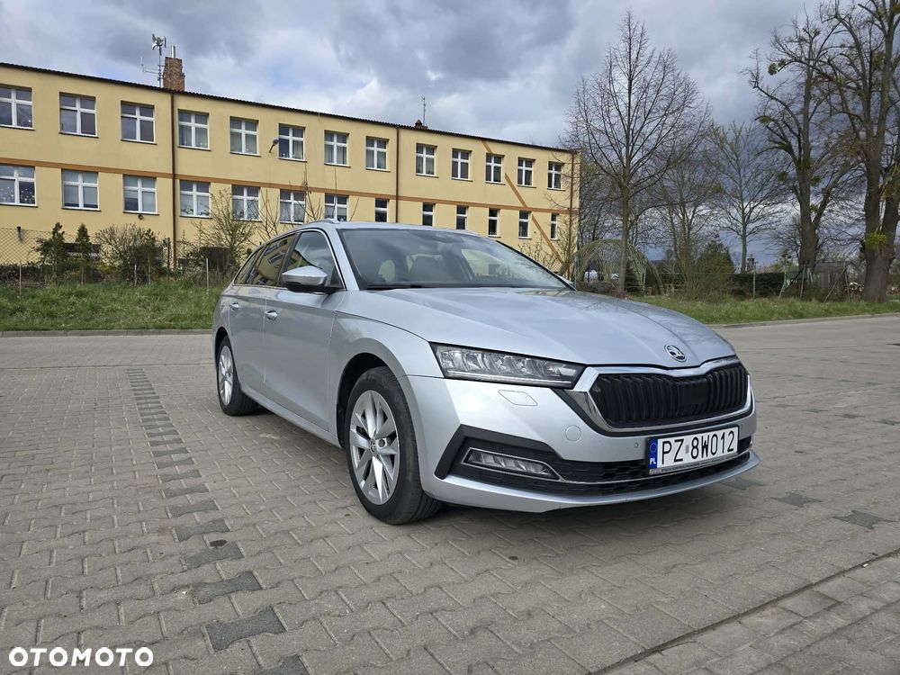 Skoda Octavia 2.0 TDI Style DSG - 1