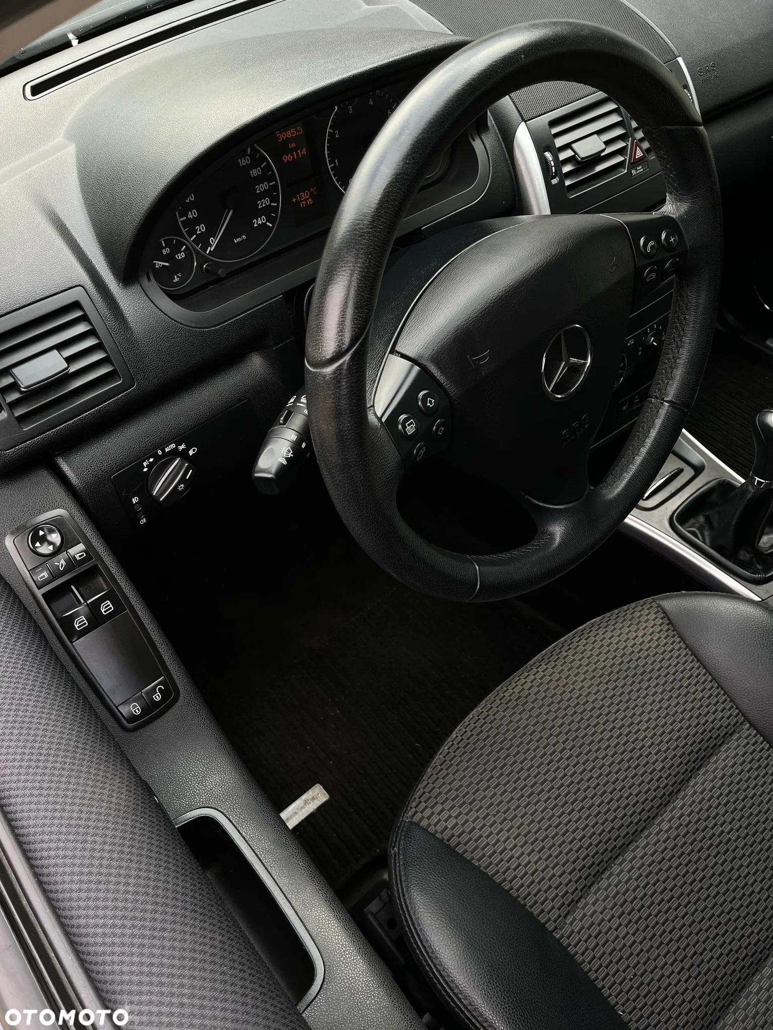 Mercedes-Benz Klasa A 160 BlueEFFICIENCY Avantgarde Special Edition - 16