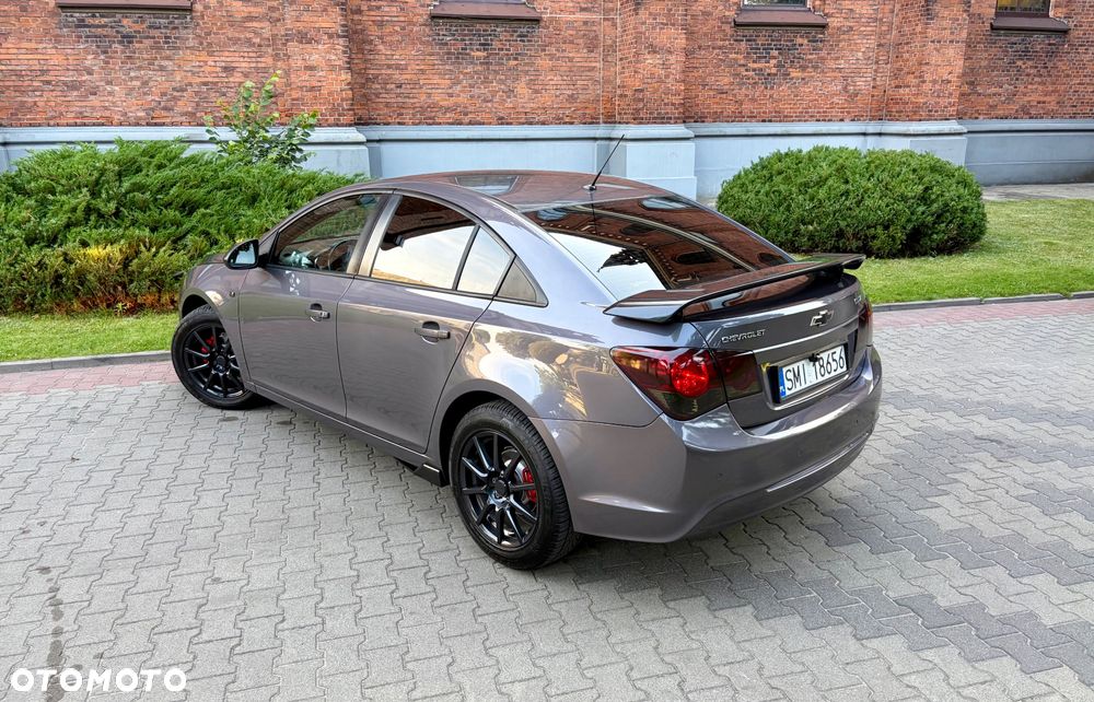 Chevrolet Cruze 1.8 LTZ - 3