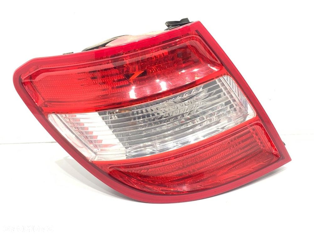 LAMPA LEWY TYŁ  MERCEDES-BENZ KLASA C T-Model (S204) 2007 - 2014 C 200 Kompressor (204.241) 135 kW - 1