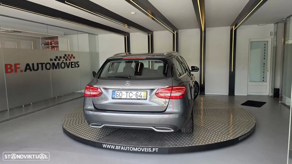 Mercedes-Benz C 180 BlueTEC Avantgarde Aut. — fotografia 17