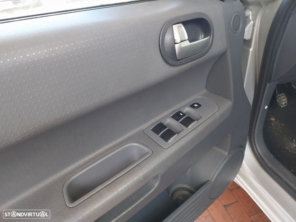 Mitsubishi Colt 1.1 Inform - 9