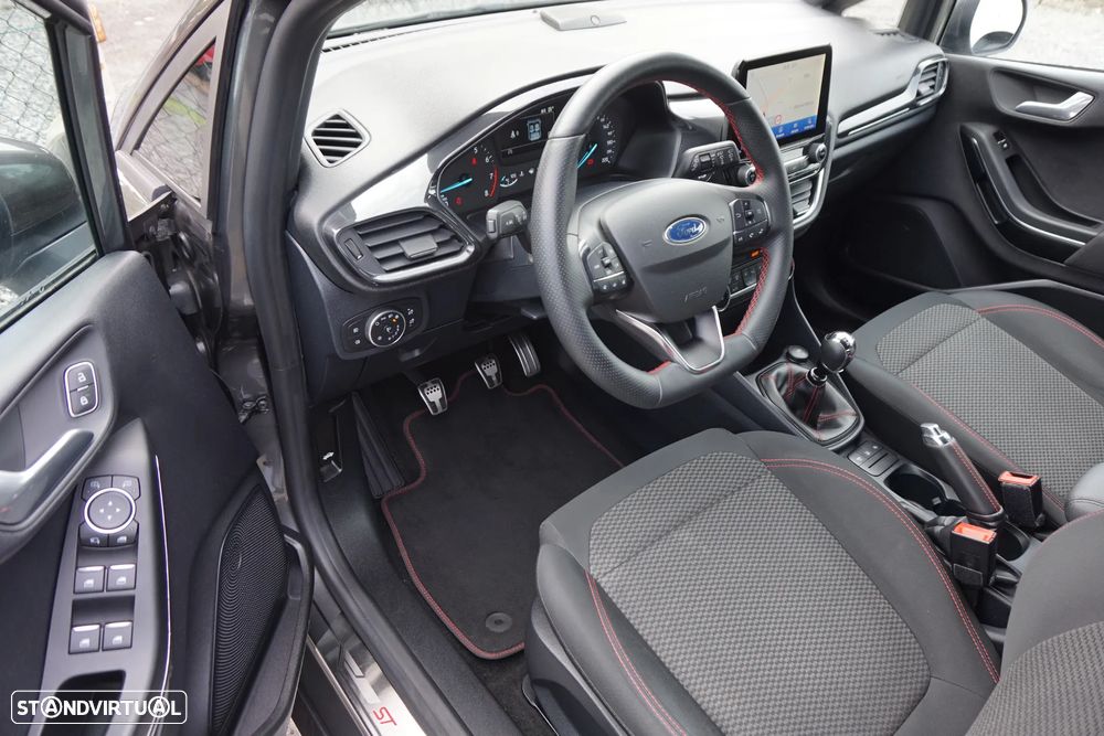 Ford Fiesta 1.0 EcoBoost MHEV ST-Line - 18