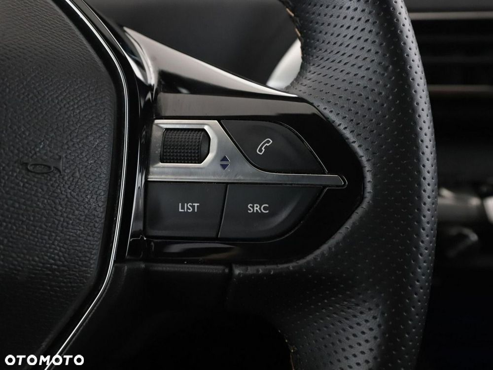 Peugeot 3008 1.5 BlueHDi GT Pack S&S EAT8 - 32
