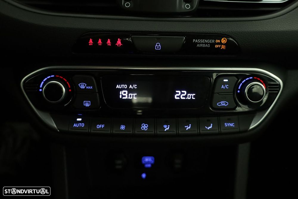 Hyundai i30 1.0 T-GDI Style Plus - 13