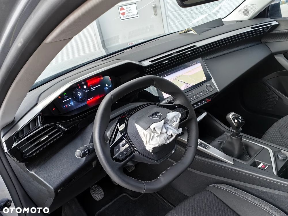 Peugeot 308 PureTech 130 Allure - 12