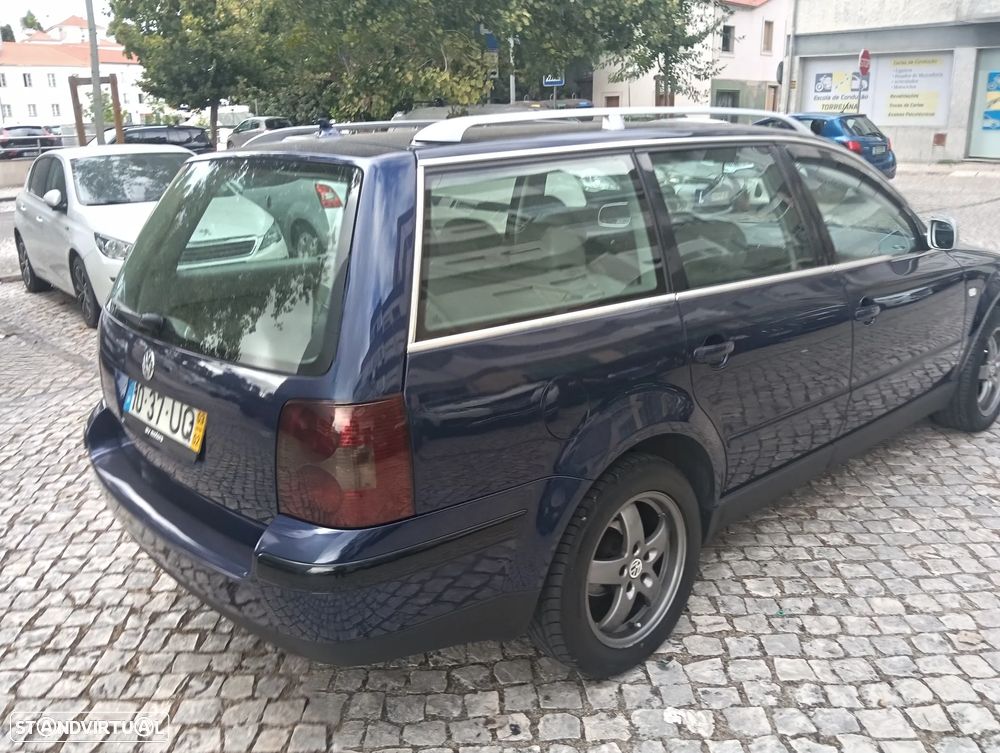 VW Passat Variant 1.6 Confortline - 9