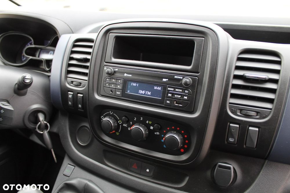 Opel Vivaro - 22