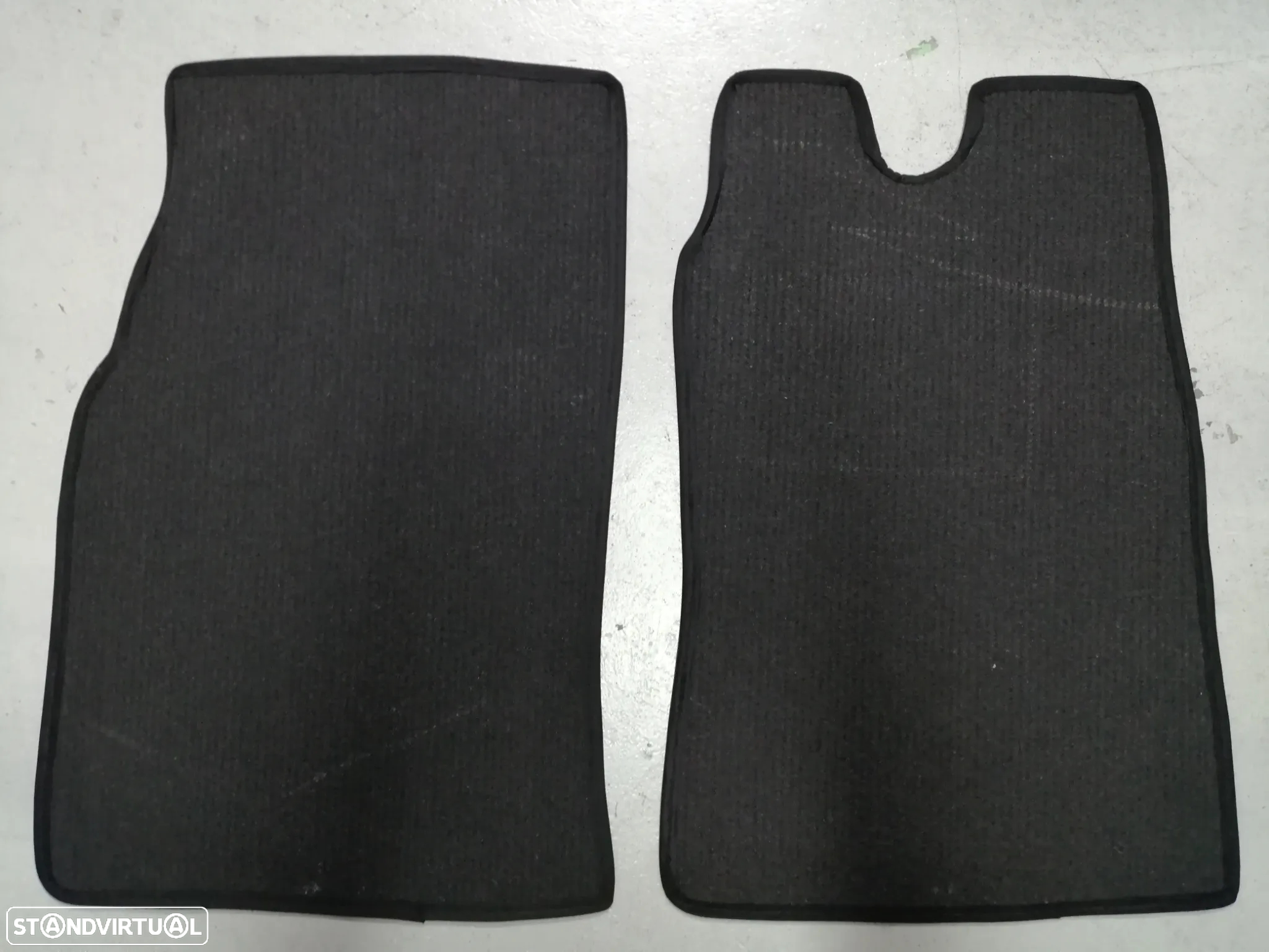 Conjunto de Tapetes /Tapete ( NOVO ) - Mitsubishi L200 K14 - 2
