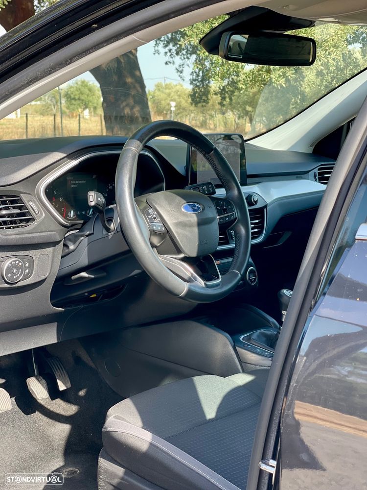 Ford Focus SW 1.0 EcoBoost S&S COOL&CONNECT - 10