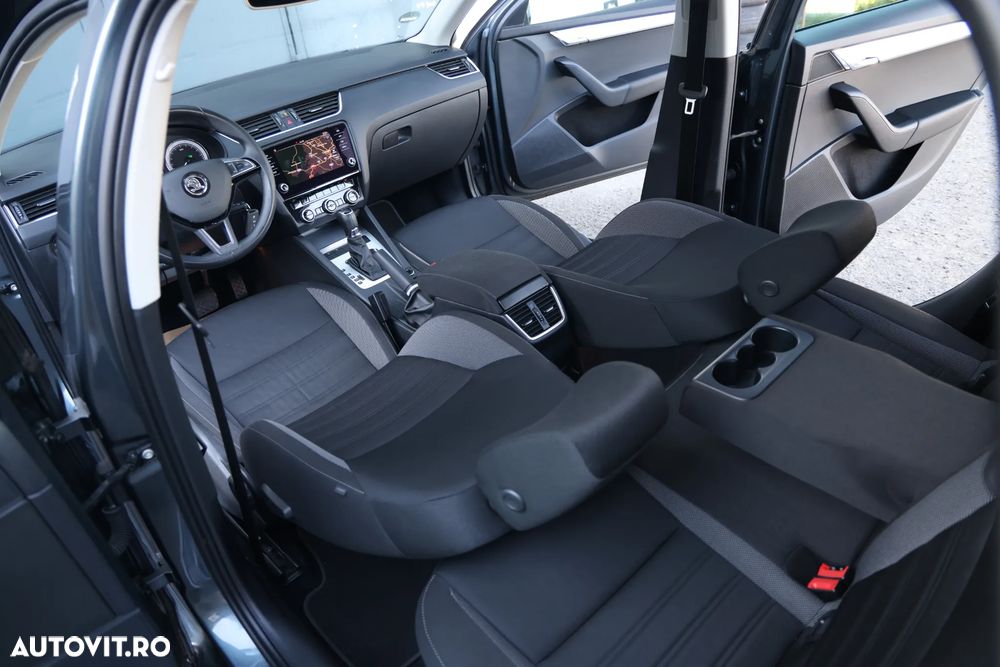 Skoda Octavia 1.6 TDI DSG Ambition - 8