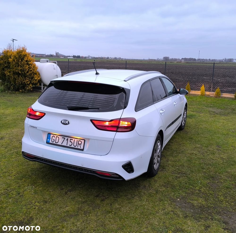 Kia Ceed 1.6 CRDi SCR S - 3