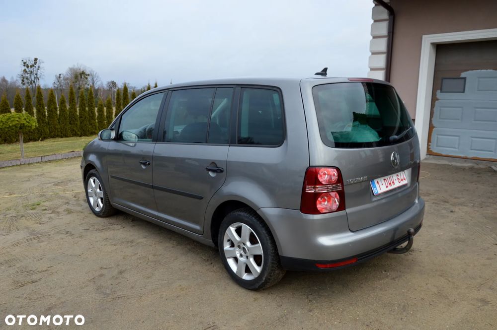 Volkswagen Touran 1.9 TDI Highline - 7