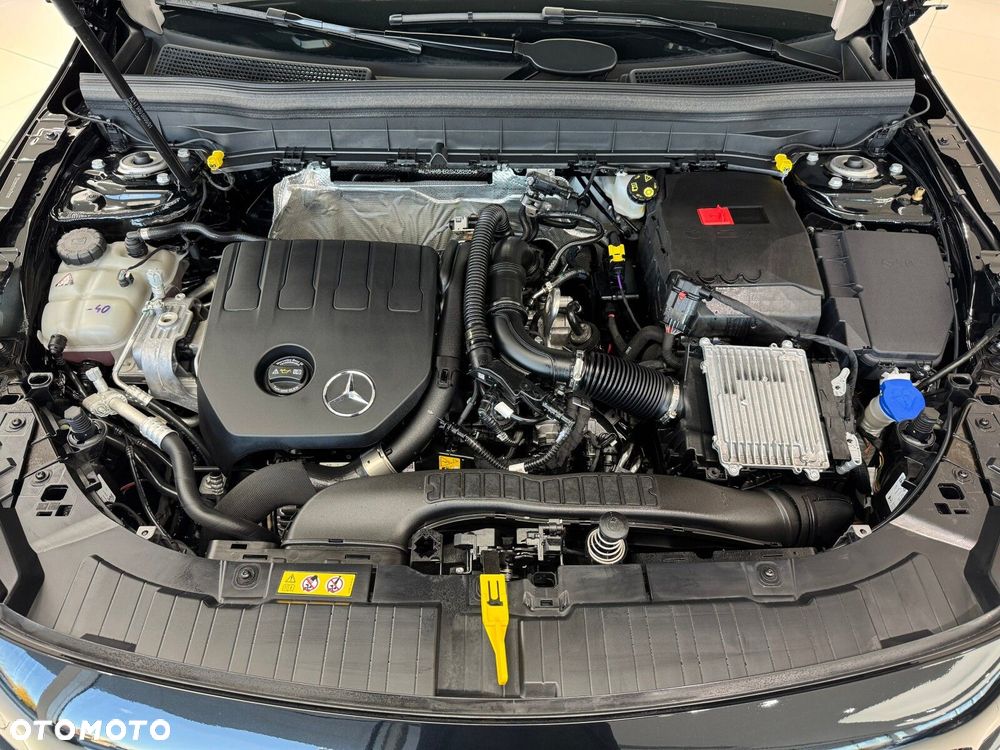 Mercedes-Benz GLB 200 AMG Line 7G-DCT - 20