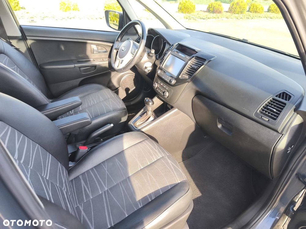 Kia Venga - 22