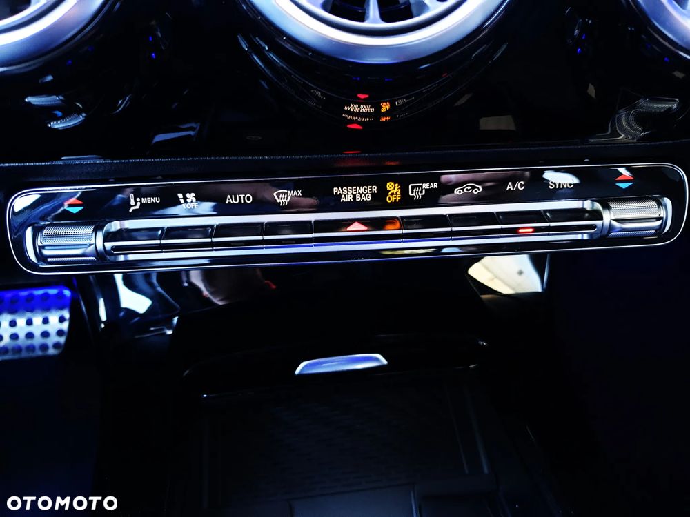 Mercedes-Benz Klasa A 200 AMG Line 7G-DCT - 32