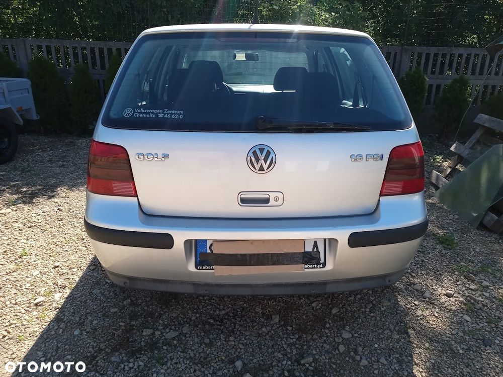 Volkswagen Golf - 5