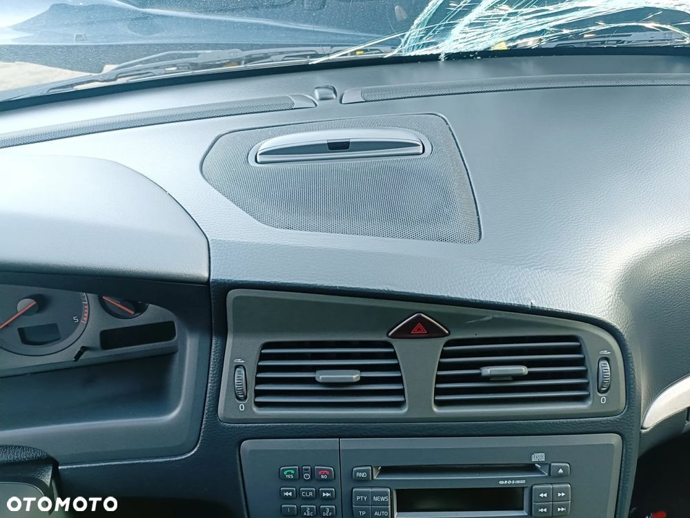 VOLVO S60 I 00-10 2002 r. deska rozdzielcza konsola + pasy lewy i prawy przód + moduł + AIRBAG  * - 3