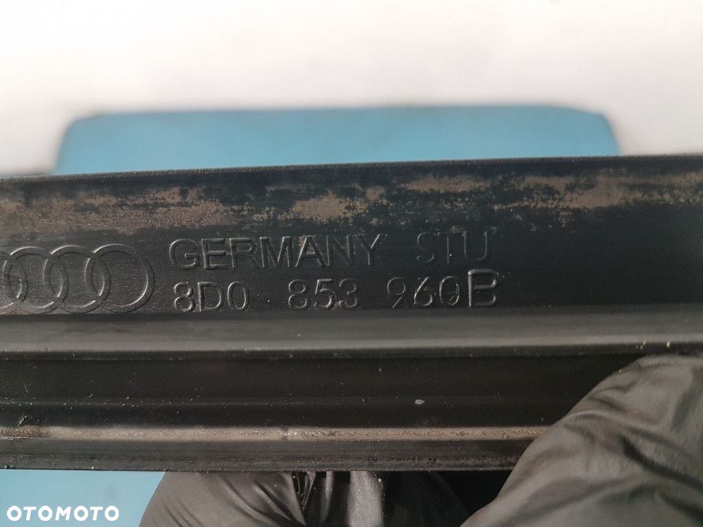 AUDI A4 B5 KOMBI LISTWA DOLNA DRZWI PRAWY PRZÓD - 7