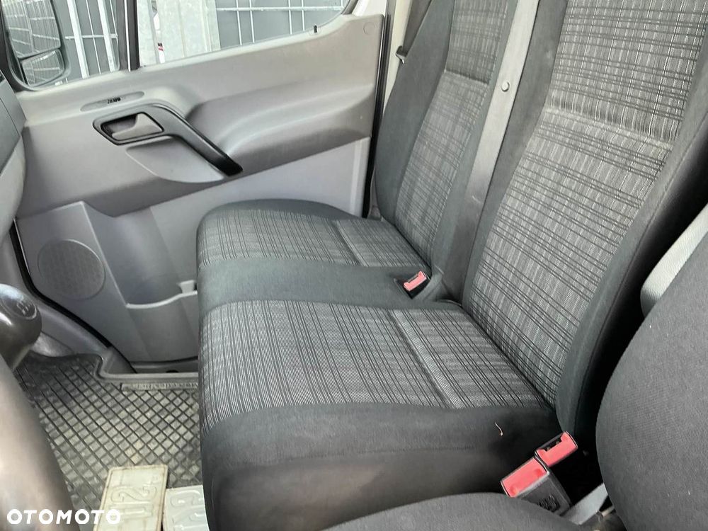 Mercedes-Benz Sprinter - 8