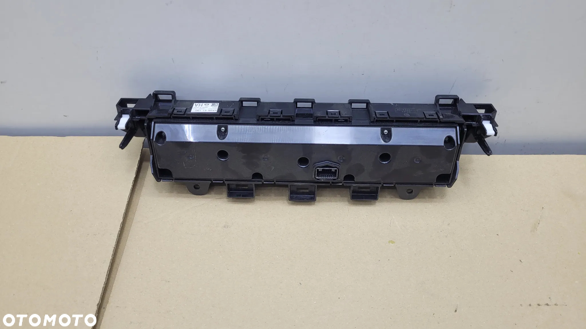 MAZDA CX-60 CX60 PANEL KLIMATYZACJI NAWIEWU GRZANIA FOTELI KR9R61190 - 2