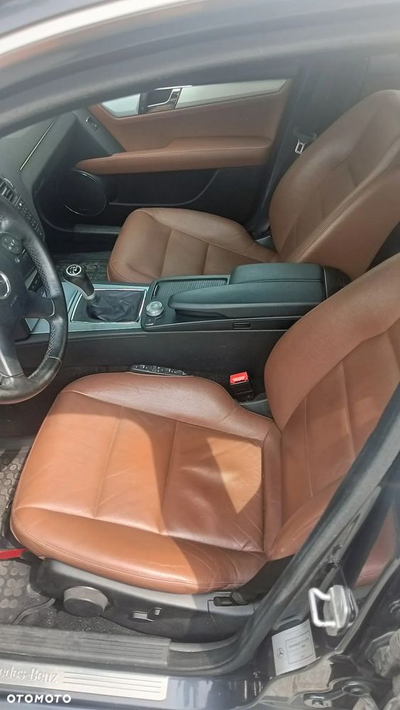Mercedes-Benz Klasa C 200 Kompressor Avantgarde - 3