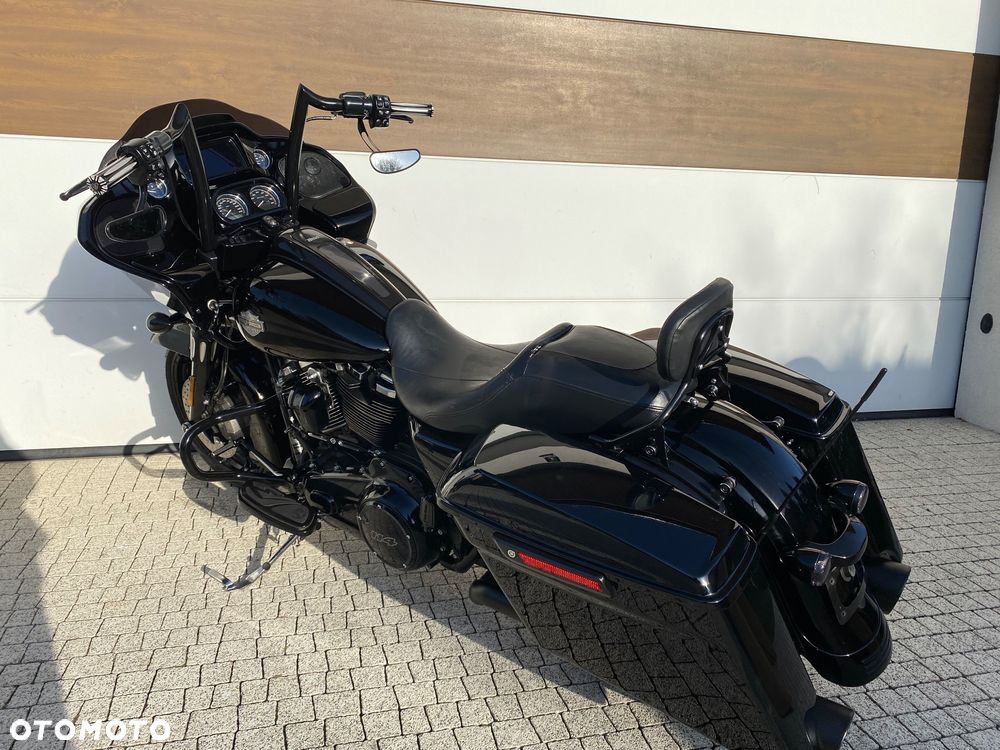 Harley-Davidson Touring Road Glide - 13