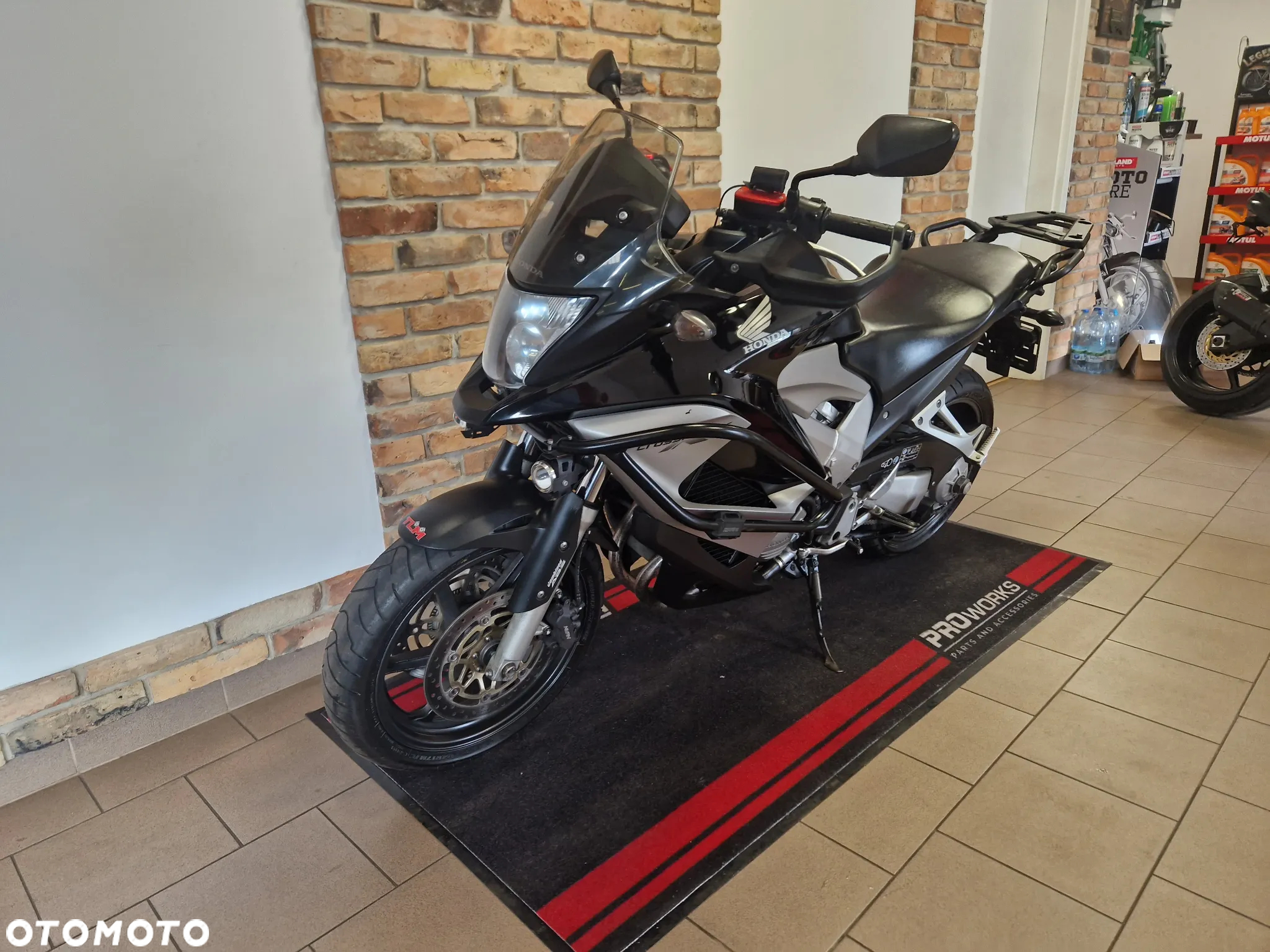 Honda VFR - 5