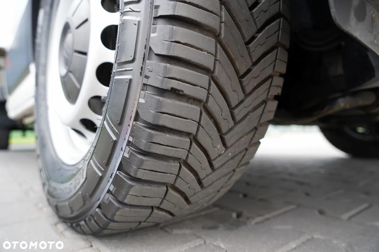 MAN TGE 3.180 / 2.0D , IZOTERMA - KONTENER  / DMC: 3500 KG / 2021 ROK / SPROWADZONY / PO KONTRAKCIE SERWISOWYM - 21