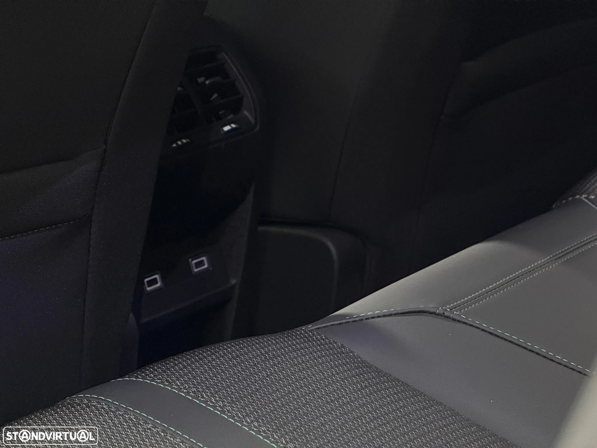 Peugeot 308 1.2 PureTech Allure - 33