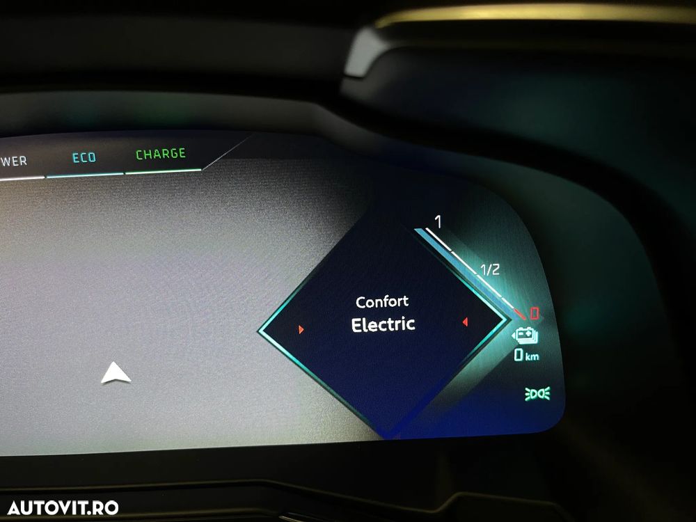 DS Automobiles DS 7 Crossback - 35