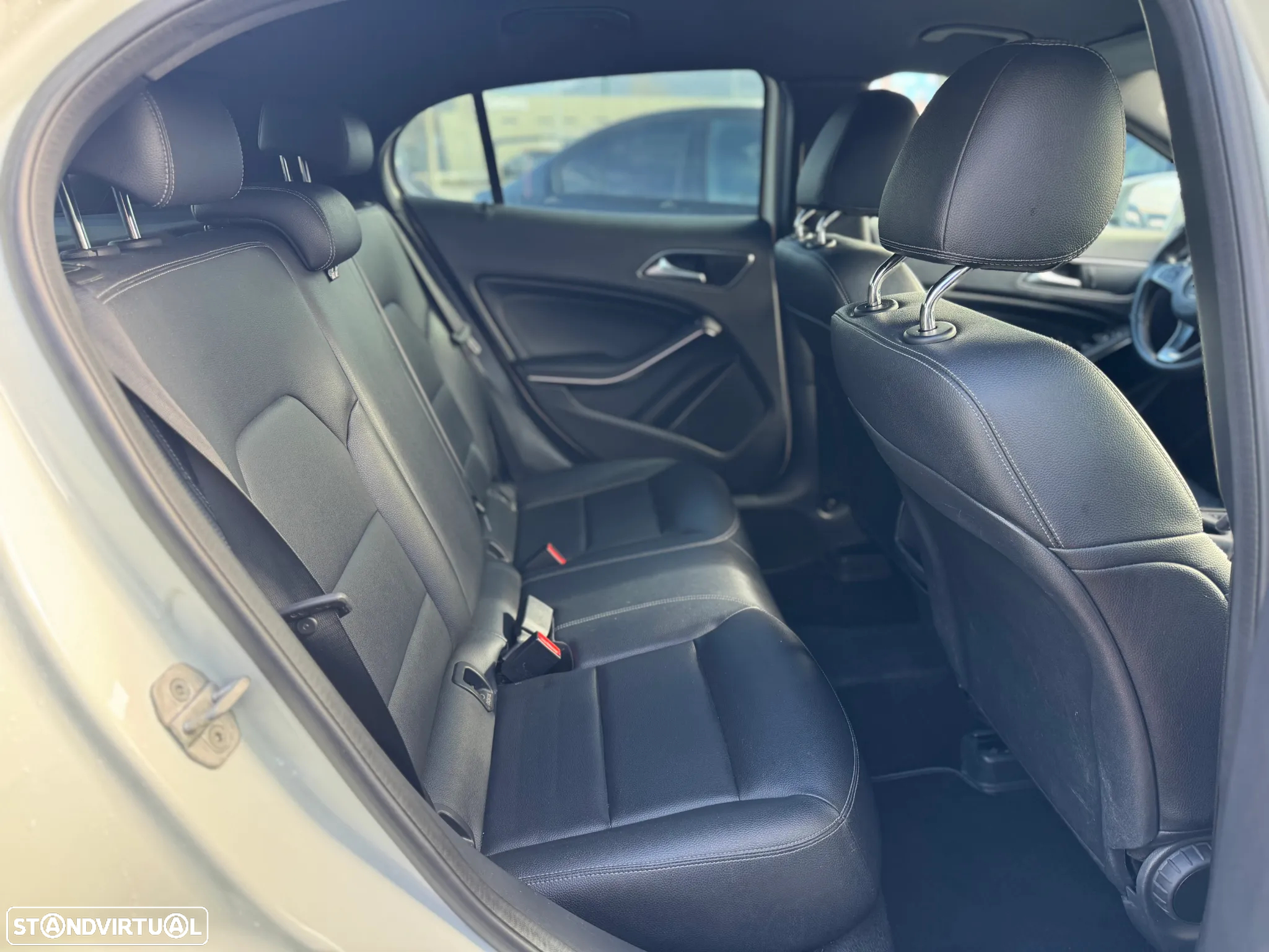 Mercedes-Benz GLA 200 d Activity Edition - 29