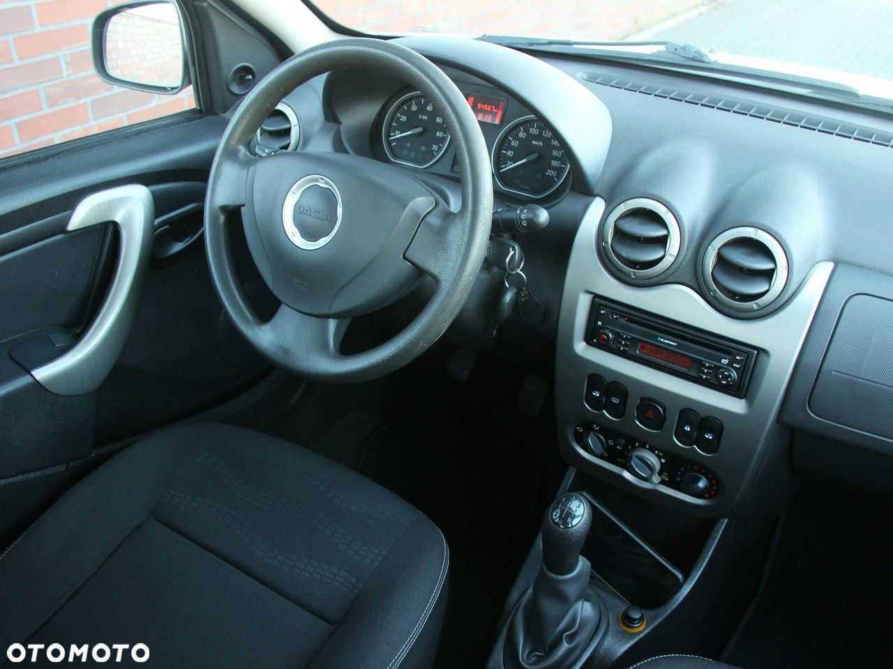 Dacia Sandero Stepway 1.6 - 25