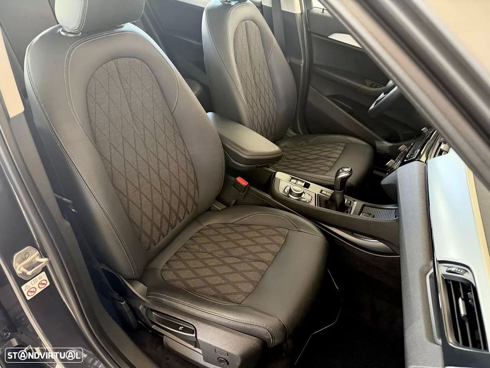 BMW X1 16 d sDrive Line xLine - 29