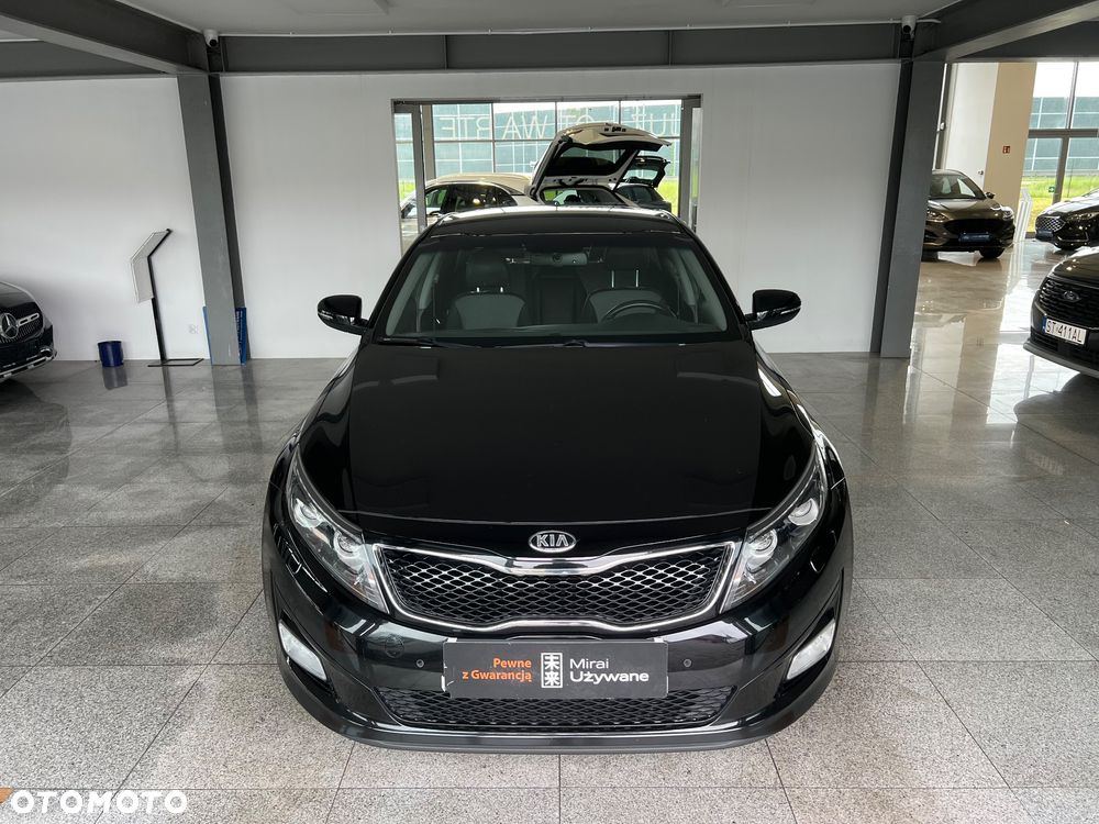 Kia Optima 2.0 L - 5