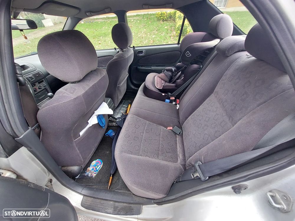 Toyota Corolla S/D 1.4 Sol AC+ABL - 5