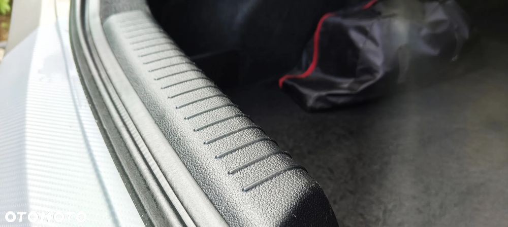 Kia Ceed 1.6 GDI ISG Platinum Edition - 10
