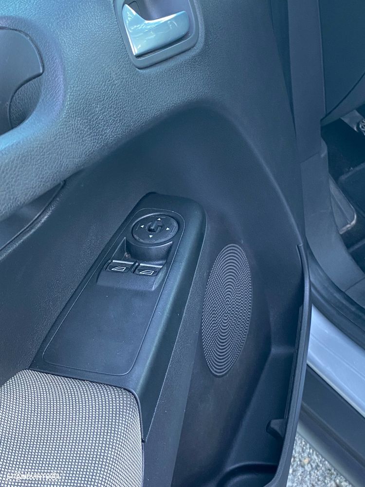 Ford Tourneo Courier 1.5 TDCi Titanium - 13