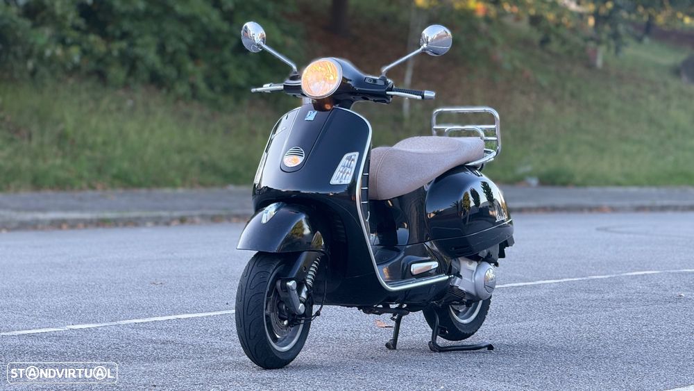 Vespa GTS Super 250ie - 2