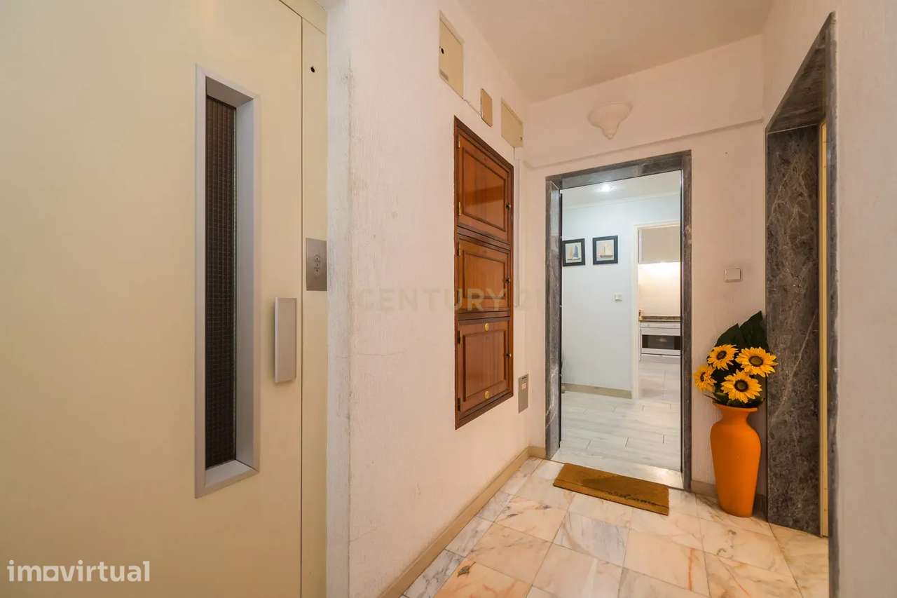 Apartamento T4 com Sótão | Massamá - Grande imagem: 2/60